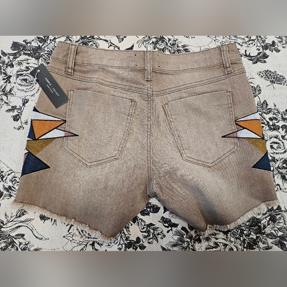 Romeo and Juliet Couture Embroidered Denim Shorts - Picture 5 of 6